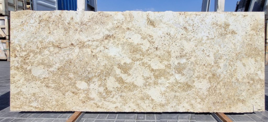 Colonial Gold Block 4 Full Slab