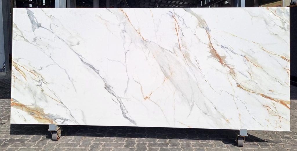 Calacatta Branzo Glossy-F1 9 mm Full Slab