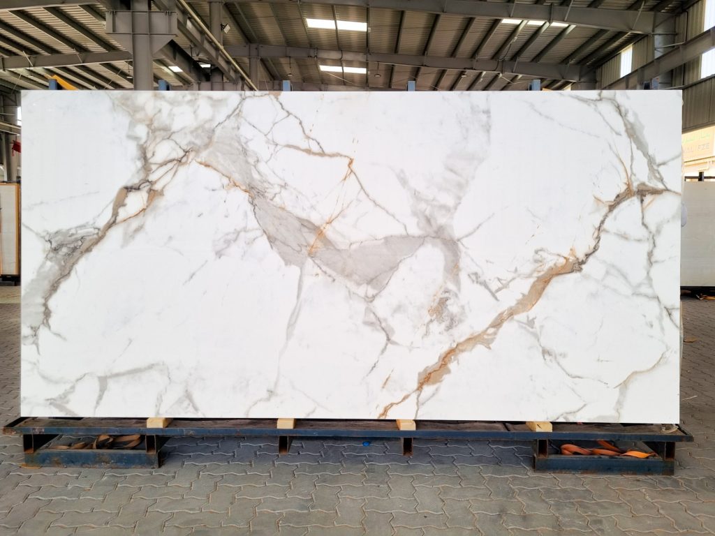 GOLDEN POSA PORCELAIN FULL SLAB-min