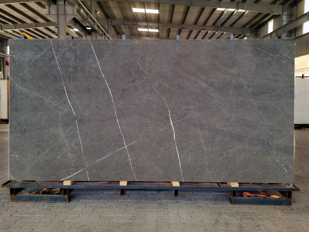 PIETRA NERO PORCELAIN FULL SLAB-min