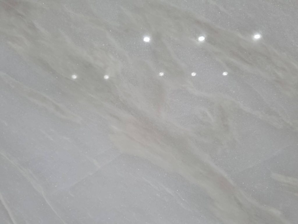 Bianco Rhino Polished Slab 2cm-MS zoom