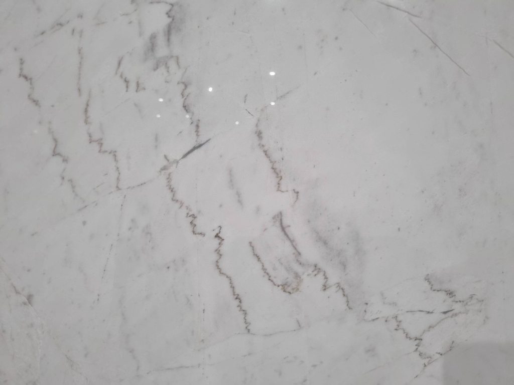 Bianco Venus 2cm zoom