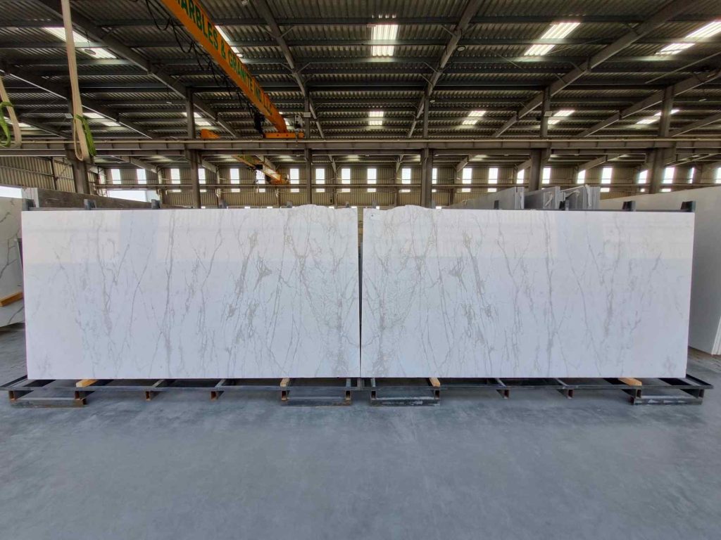 Calacatta Ango Polished Slab 2 cm-MS Book