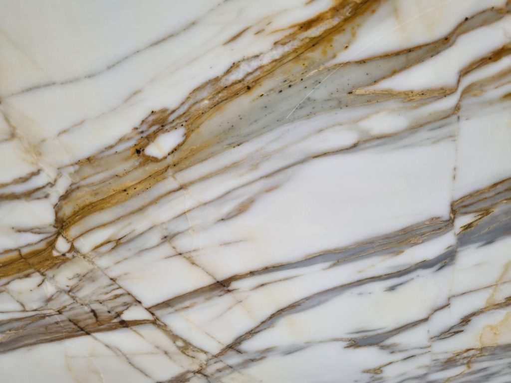 Calacatta Machia Vechia Polished Slab 2cm zoom