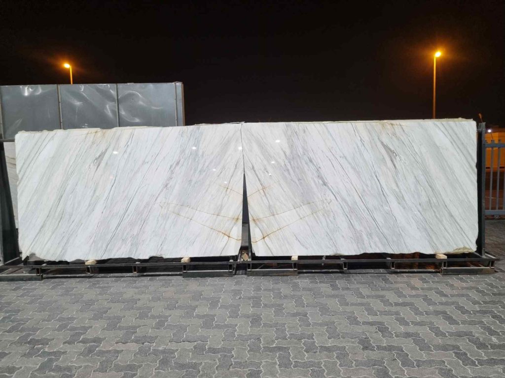 Calacatta Sponda Polished Slab 2cm - A full