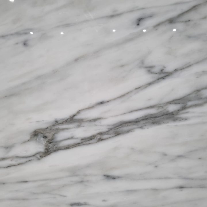 Calacatta White Polished Slab 2 cm 9B 5319 Zoom