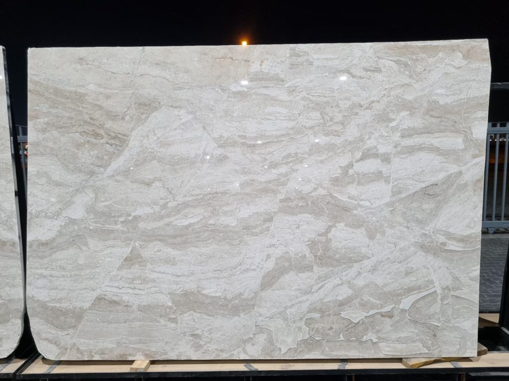 Diana Royal Extra Polished Slab 3cm