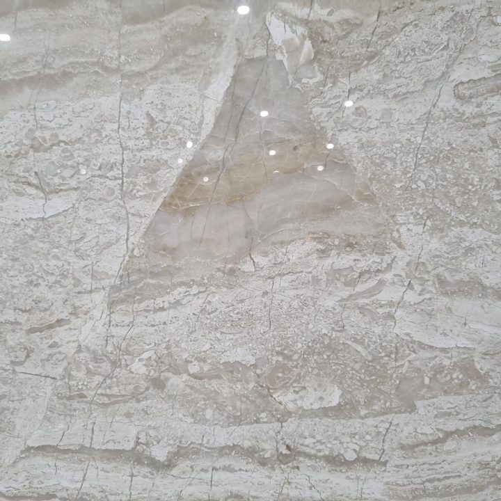 Diana Royal Extra Polished Slab 3cm ZOOM