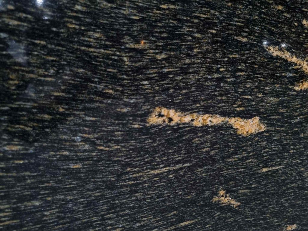 Fish Gold Granite Slab 2 cm SGR zoom