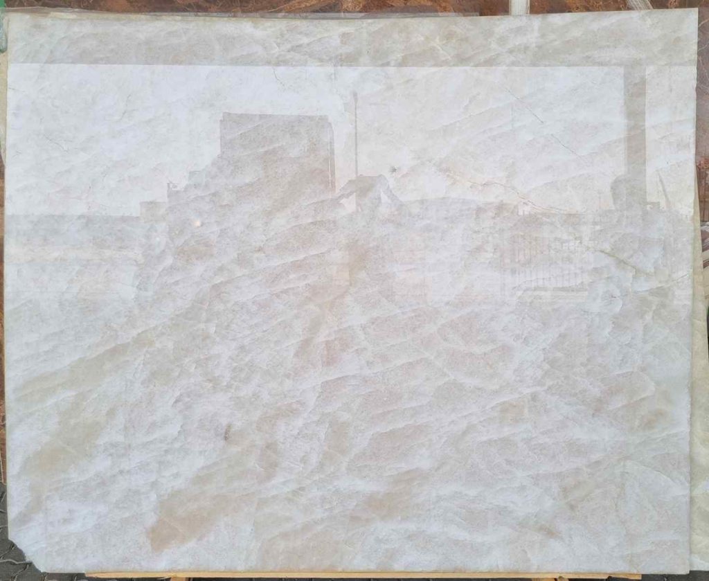 Light Beige Onyx Polished Slab 2 cm (DT)