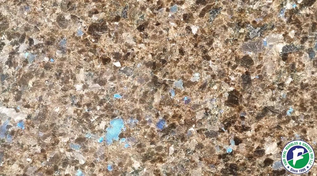 Quartzite Antique Labrador Zoom
