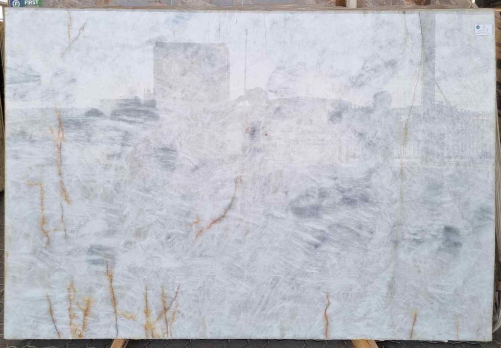 Quartzite Cristalo Golden Line Slab 2 cm