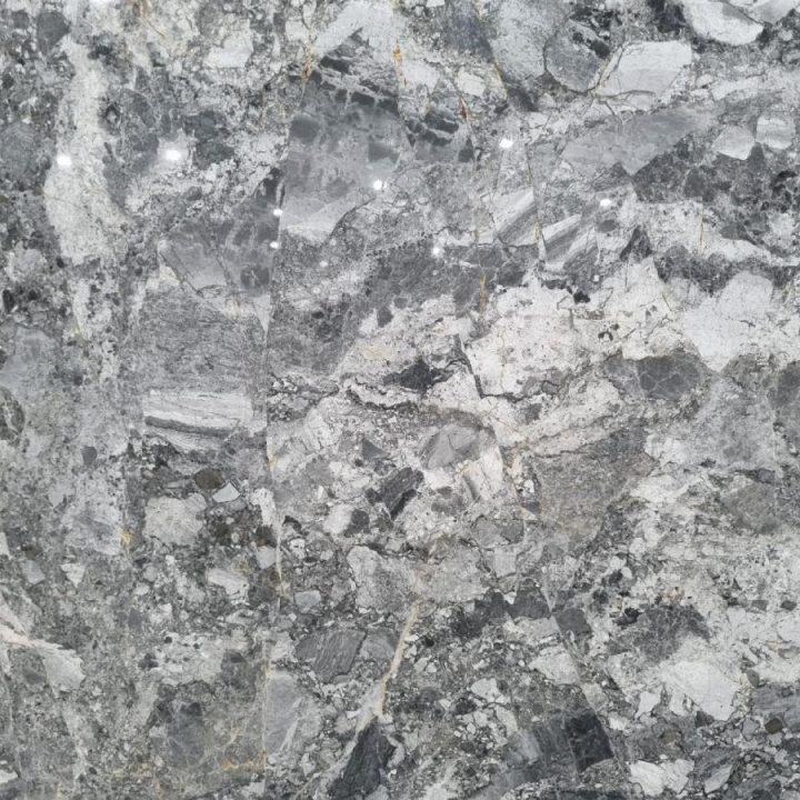 Silver Fanatasy Polished Slab 2 cm KYR Zoom