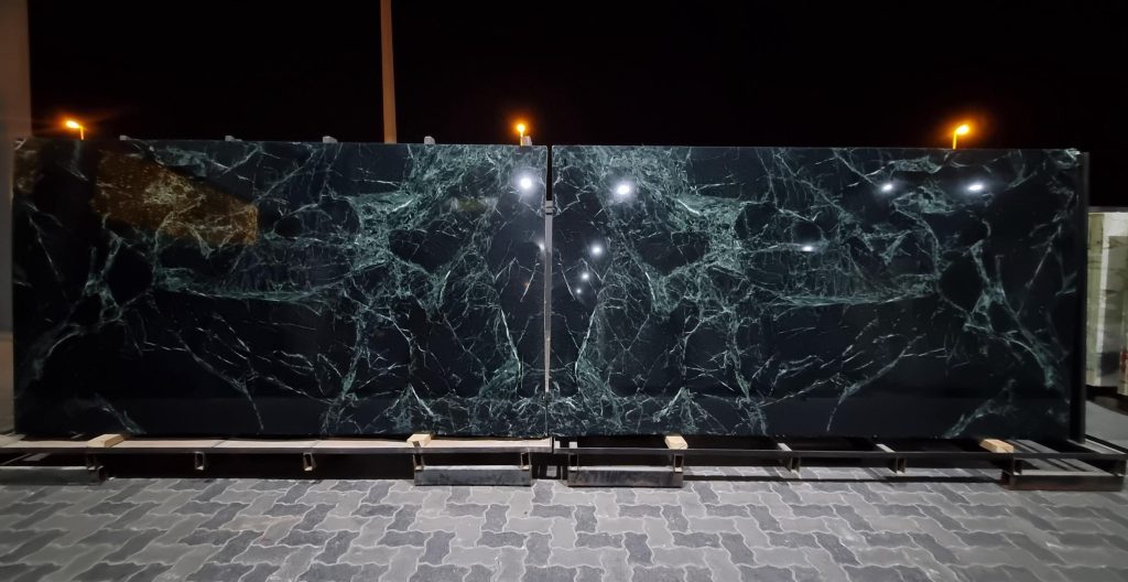 Varia Majestic Green Slab 2cm book