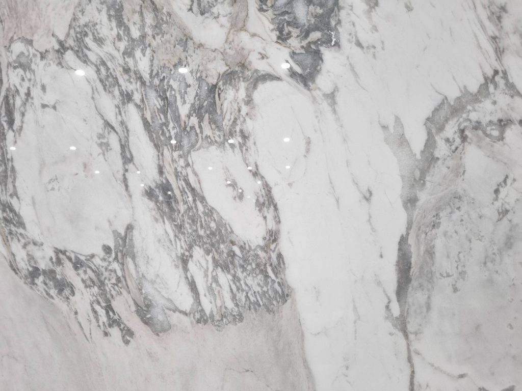 Volos White Marble Polished Slab 2cm HL- AA zoom