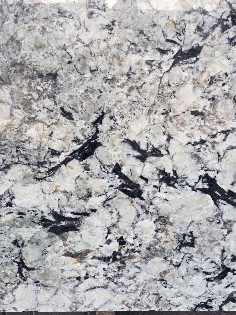 ARTIC WHITE POLISHED SLAB 2CM-13199 j